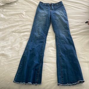 High waisted, flare jeans